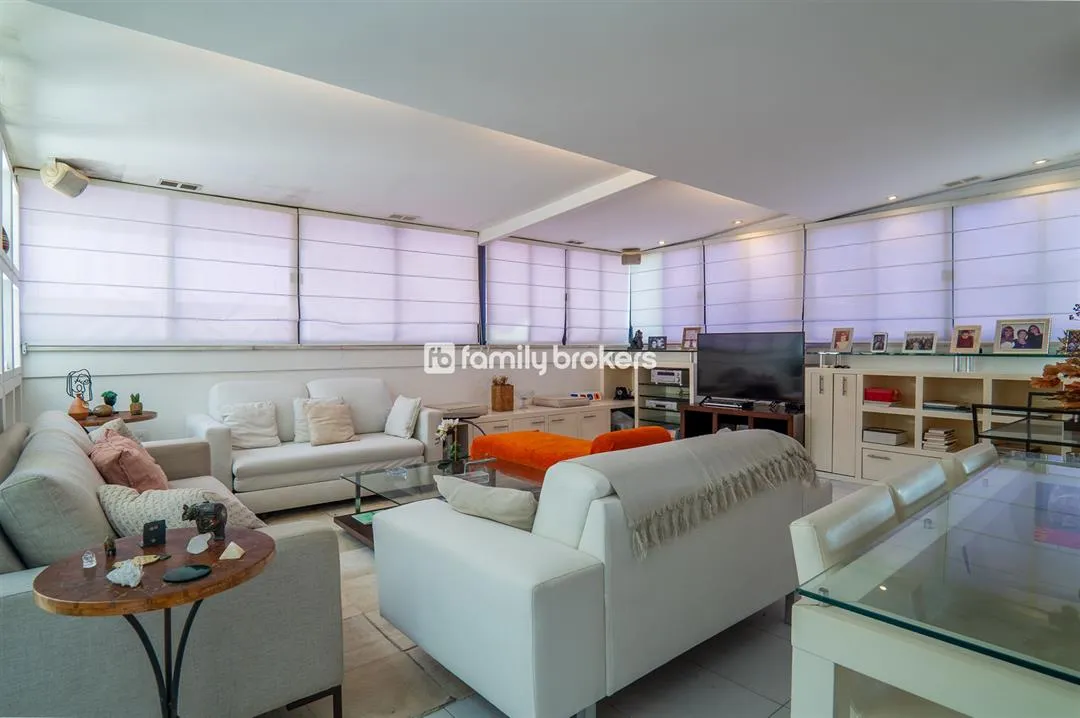 Furnished duplex penthouse with 3 bedrooms and 5 bathrooms — photo 7