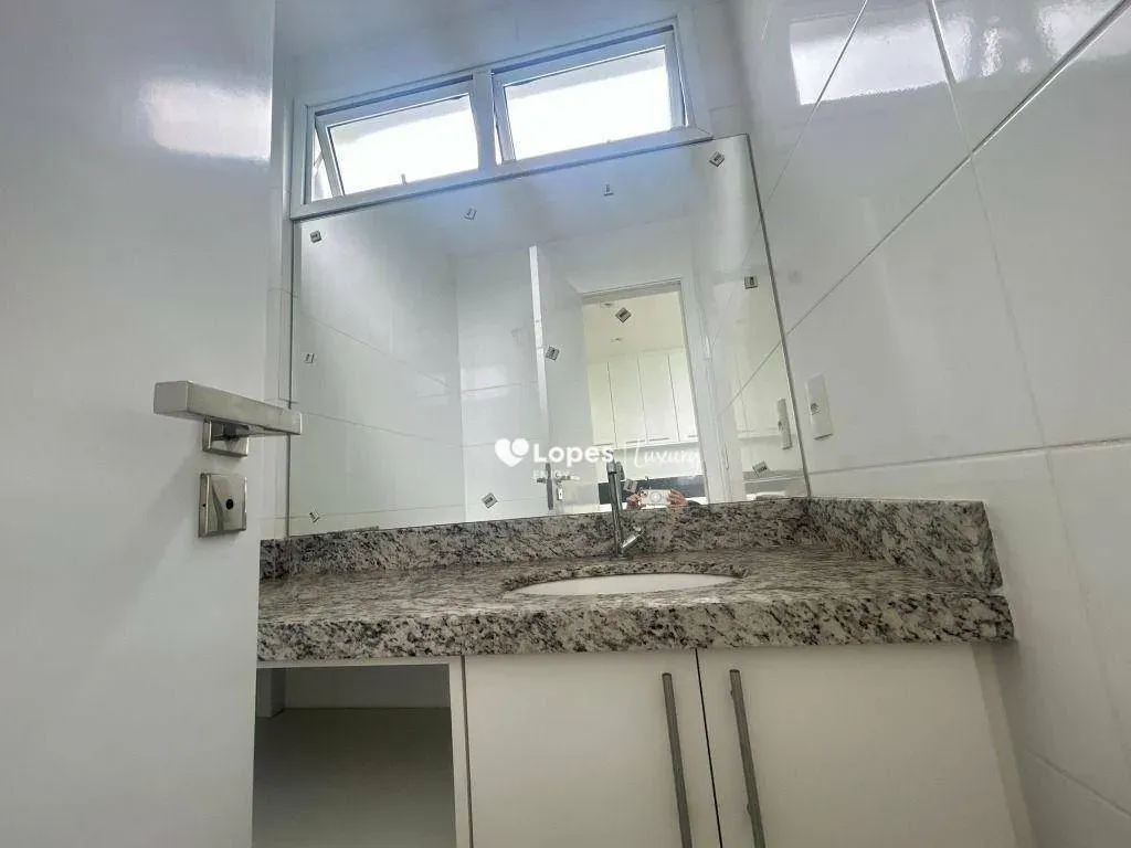 Duplex penthouse with private pool and 316 m² — photo 37