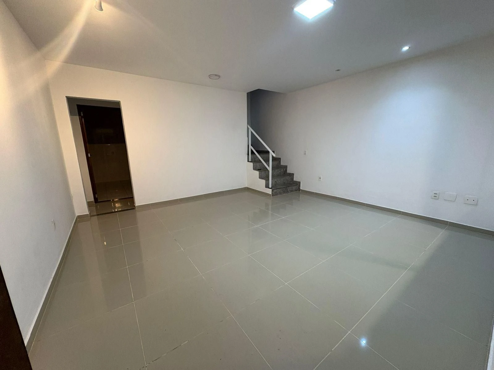 Unfurnished house with 3 bedrooms and 3 bathrooms — photo 10