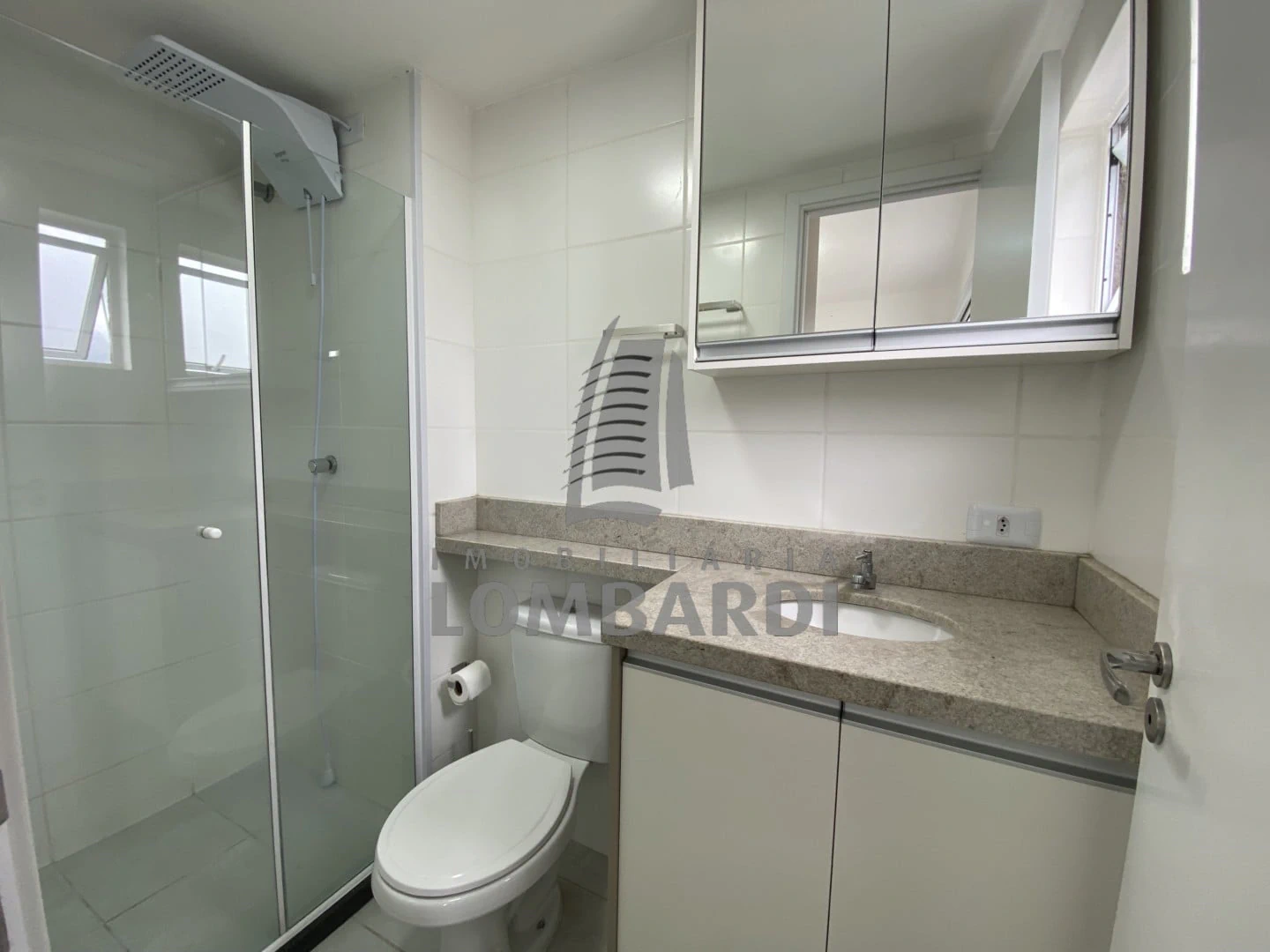 One-bedroom apartment with a washing machine in Curitiba — photo 8