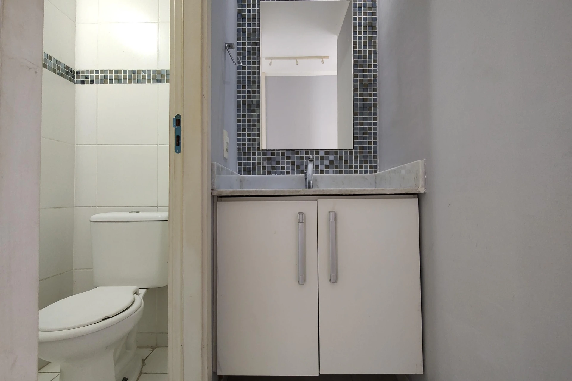 Квартира в оренду з 2 спальнями, 1 ванною та 1 місцем — photo 33