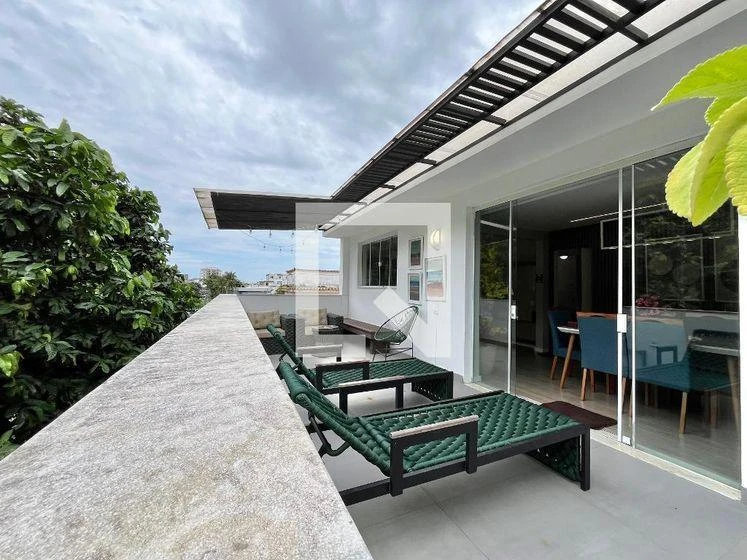 Furnished apartment, 130 m², with floor-to-ceiling windows — photo 11