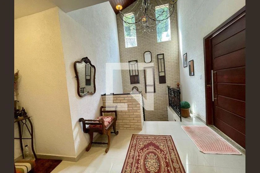 Furnished apartment, 492 m², with a glass-enclosed balcony — photo 24