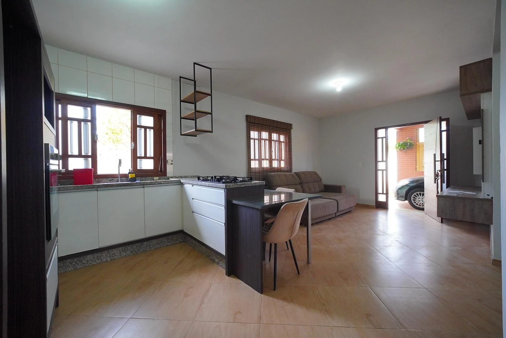 78 m² house with a jacuzzi and a bathtub — photo 5