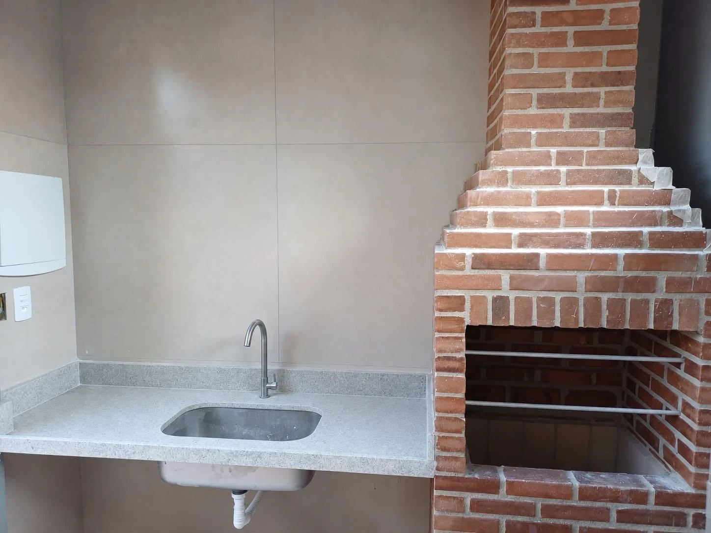 Casa de 2 quartos com varanda gourmet, Cascadura — photo 17