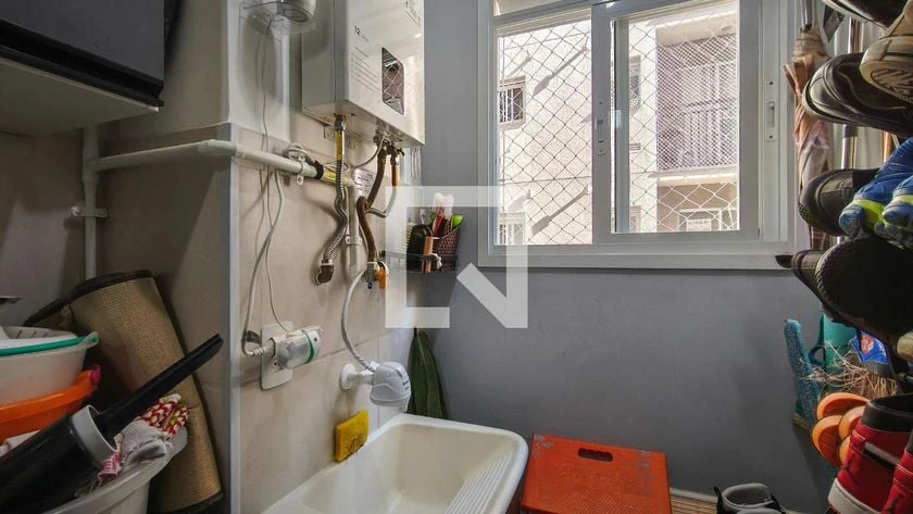Furnished apartment, 32 m², with floor-to-ceiling windows — photo 16