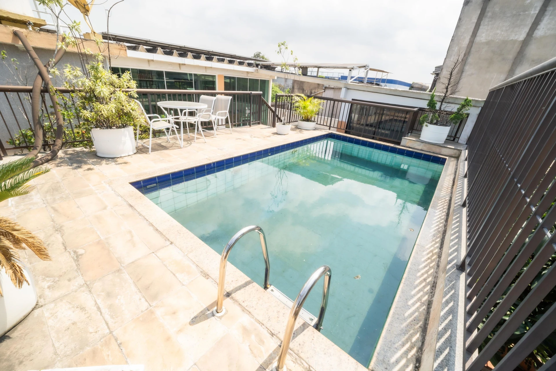 Furnished house, 449 m², with a jacuzzi — photo 47