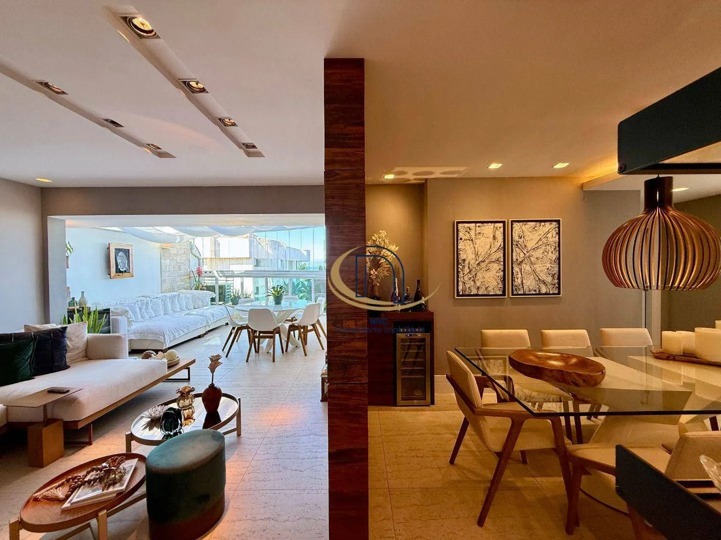 Front-facing penthouse with 215 m² and 4 bedrooms — photo 11