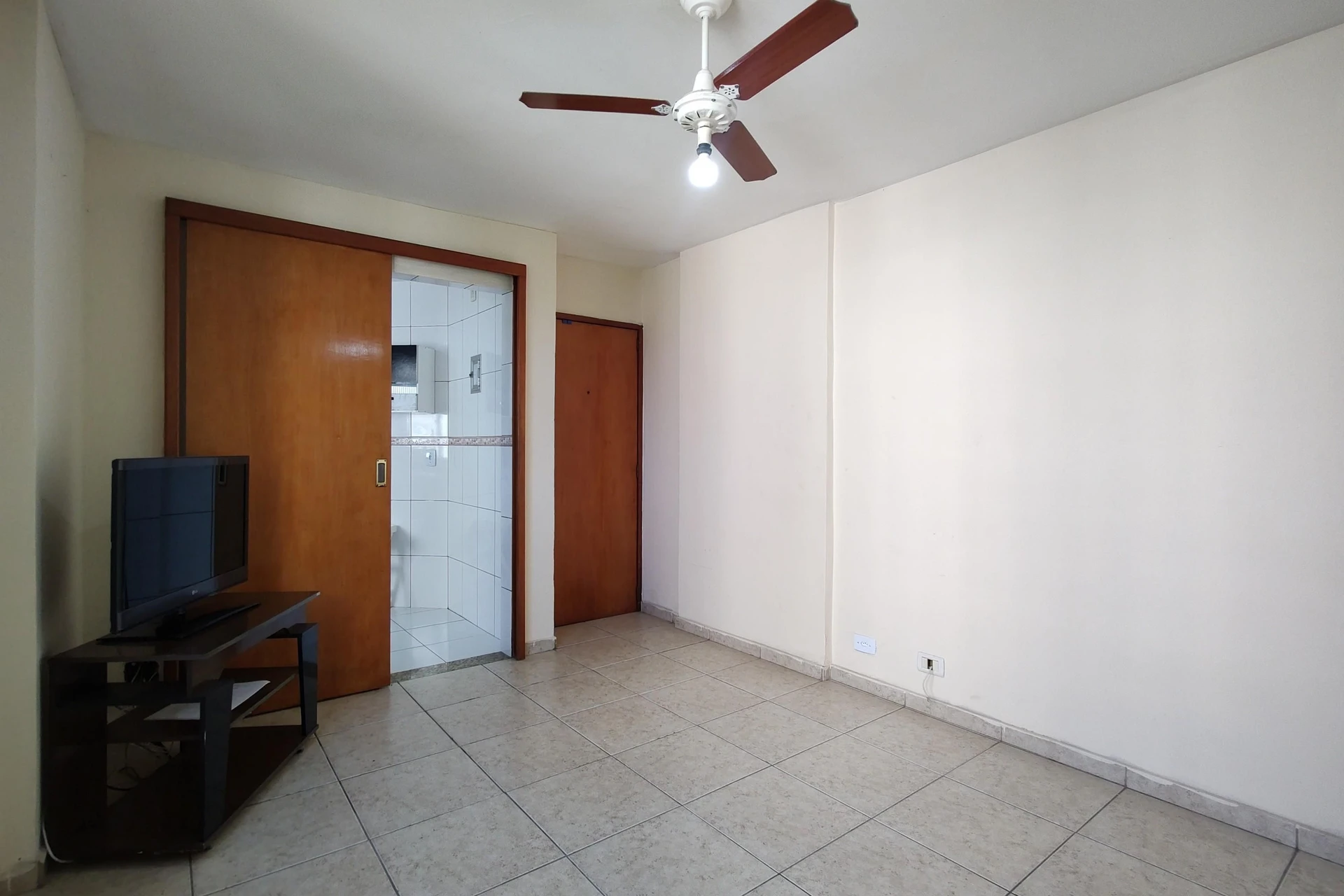 Пральна машина та 2 спальні: квартира 50 м² — photo 38