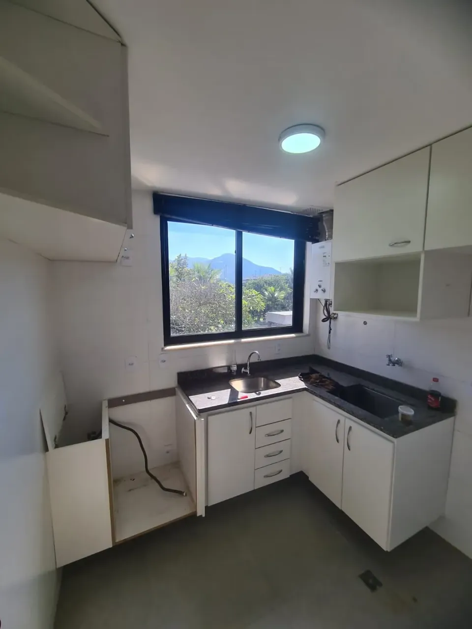 Apartment with 2 bedrooms, 2 bathrooms and a balcony — photo 2