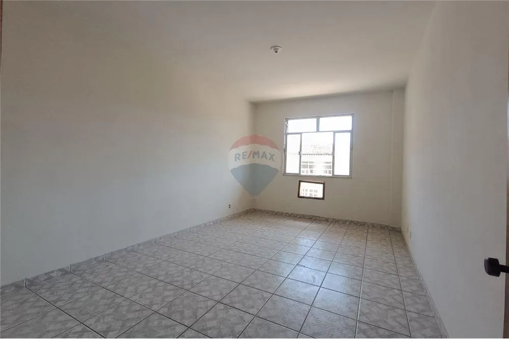 1-bedroom apartment with balcony and no parking — photo 13