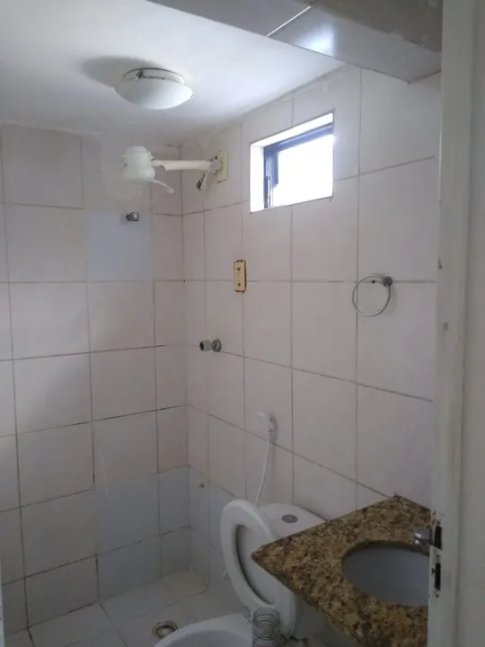 Estudio sin amueblar con calentador a gas y 1 baño — photo 5
