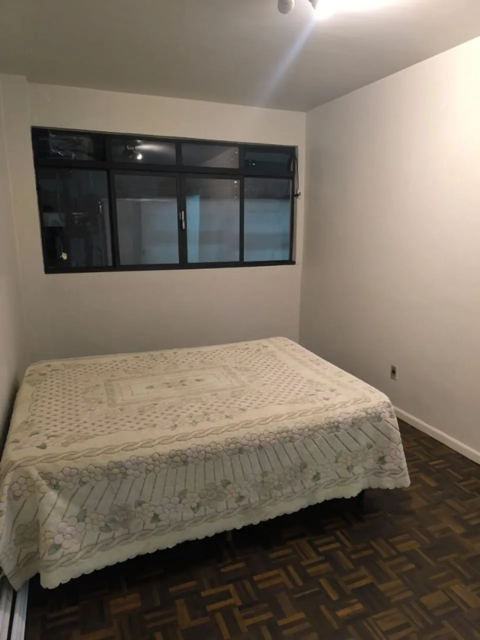 Furnished apartment, 64 m², with wood or laminate floors — photo 4