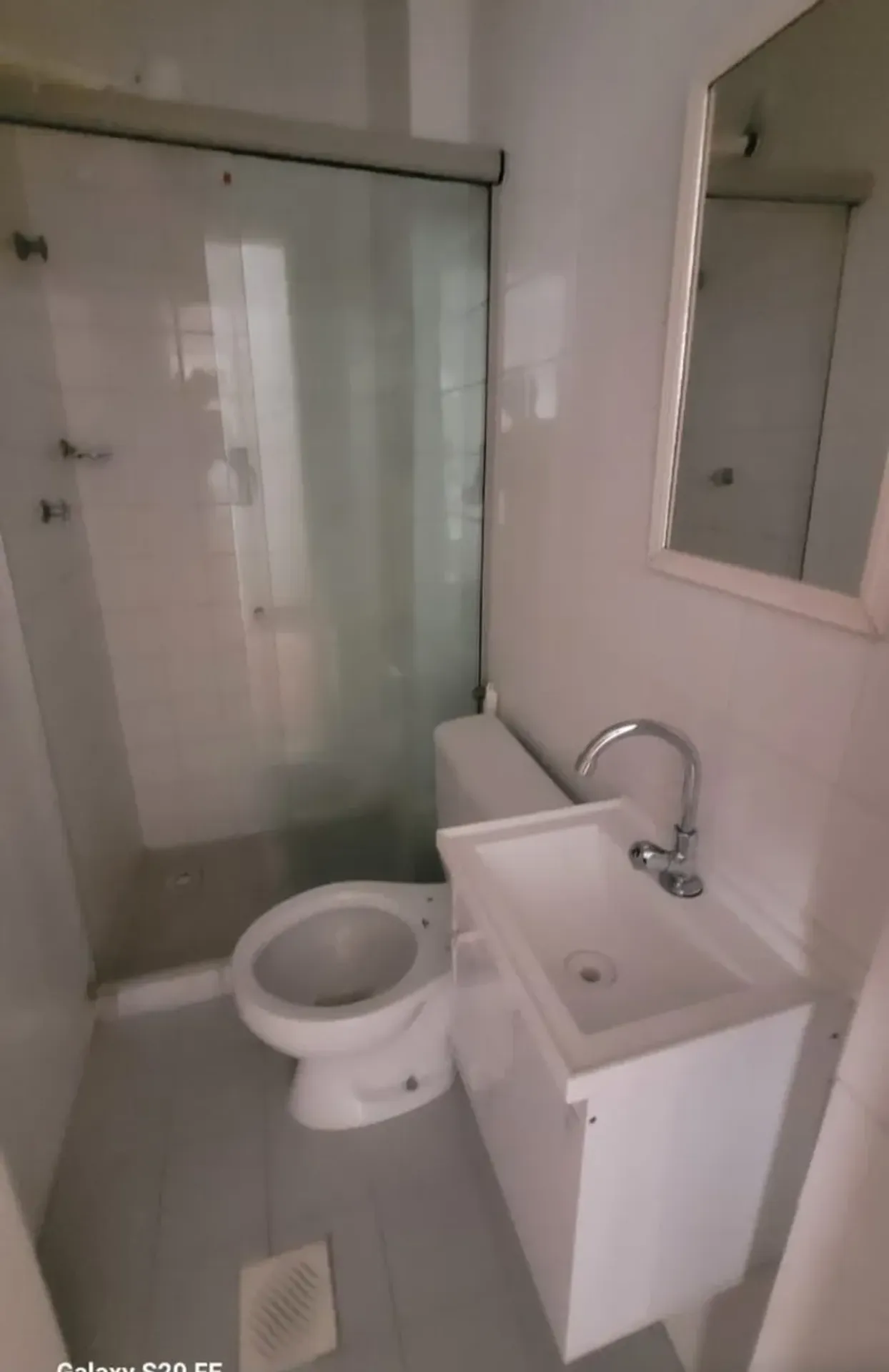 Unfurnished 3-bedroom apartment with 3 bathrooms — photo 20
