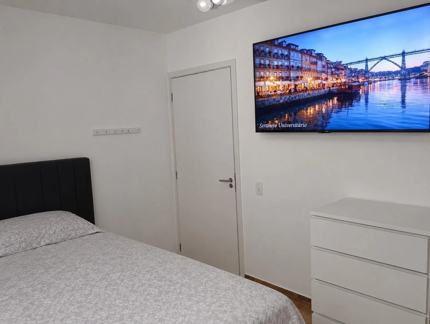2-bedroom apartment with a home office in Rio de Janeiro — photo 3