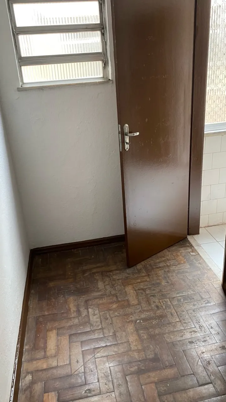2-bedroom apartment with a mountain view — photo 8