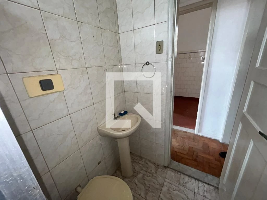 House, 40 m², with wood or laminate floors — photo 10
