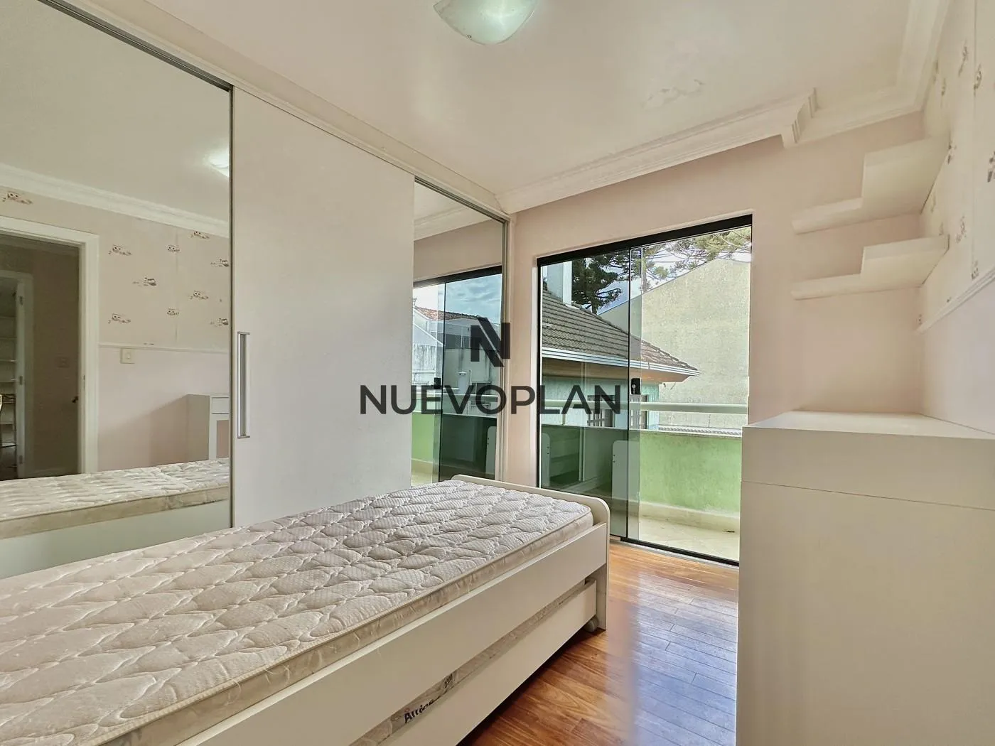 Furnished house, 276 m², with a home office — photo 30
