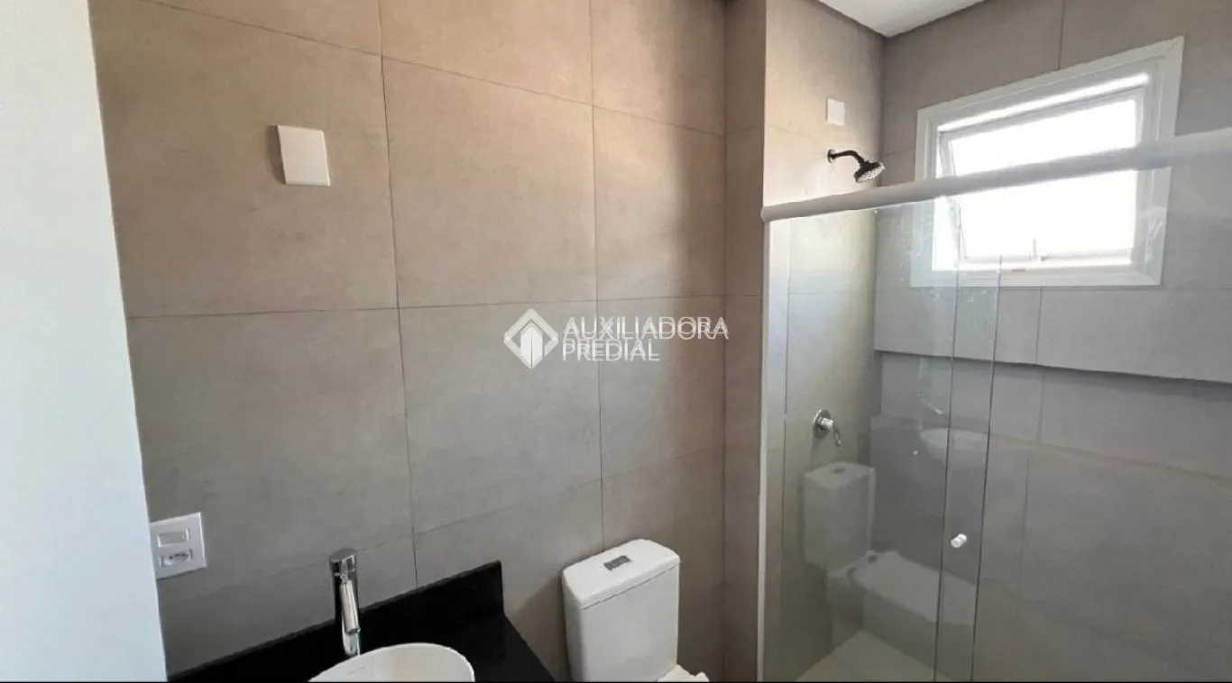 Unfurnished 2-bedroom apartment with 2 bathrooms — photo 8