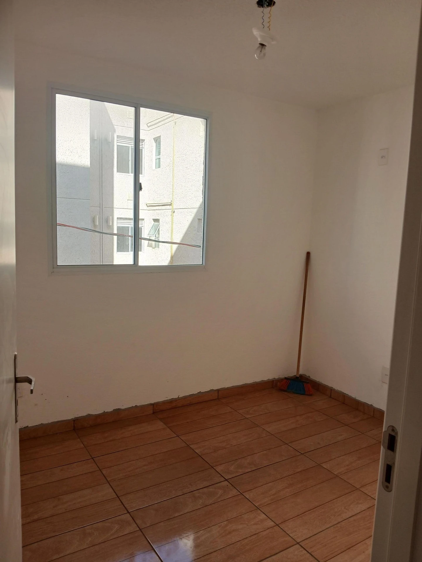 2-bedroom unfurnished apartment with separate gas kitchen — photo 2