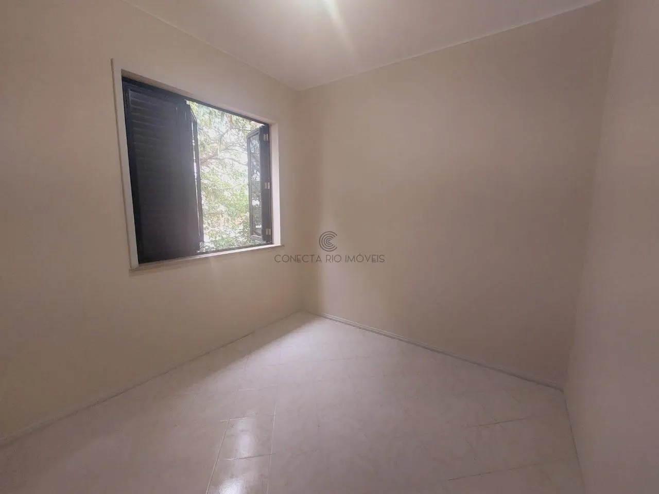 Apartment with 2 bedrooms and a balcony — photo 11