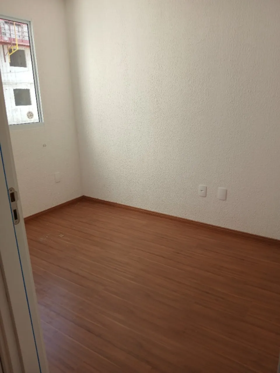 Дерев'яна підлога або ламінат та 2 спальні: квартира 45 м² — photo 2