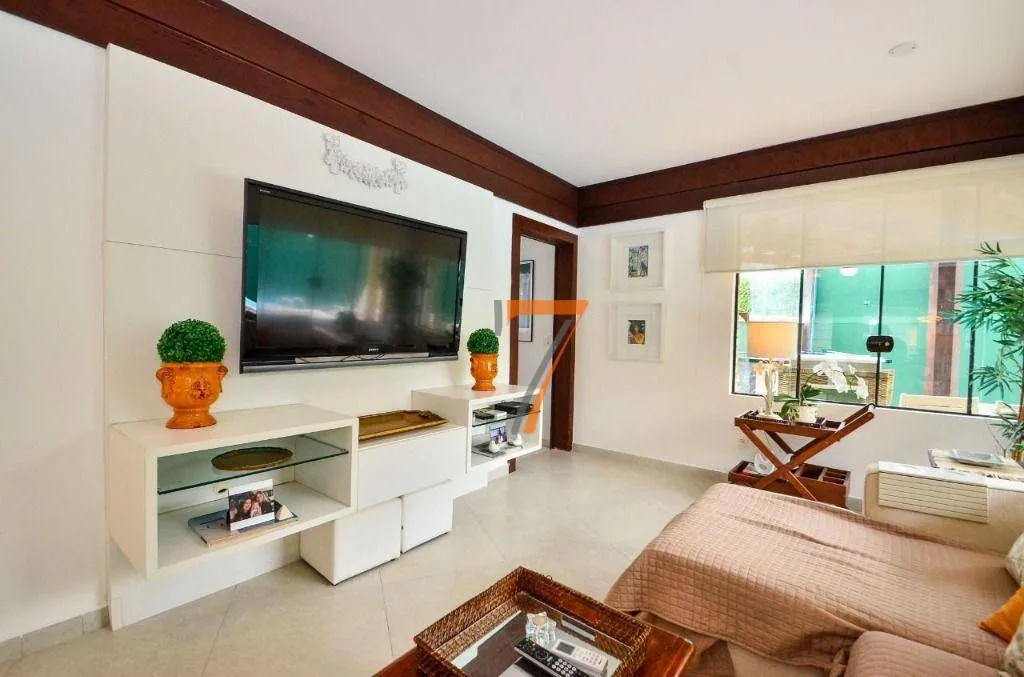 Меблированный дом с 7 спальнями и 450 м² — photo 17