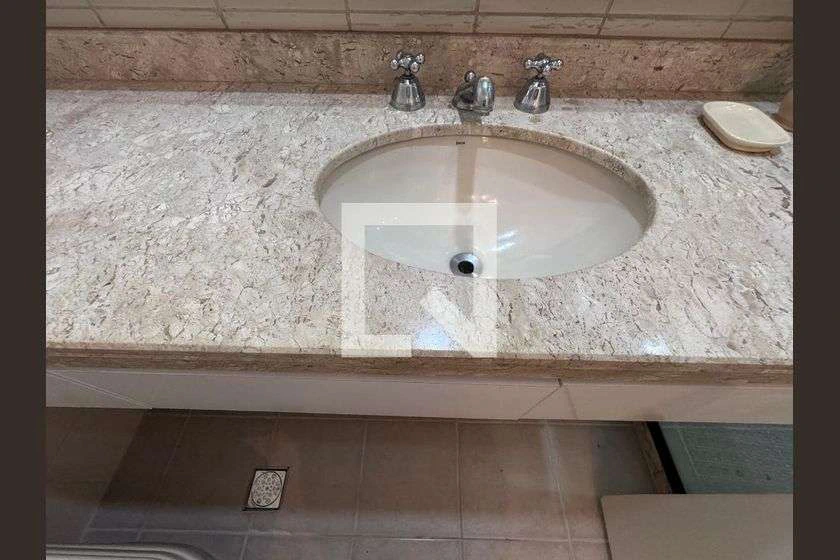 Мебльована квартира з 2 спальнями та балконом 75 м² — photo 27