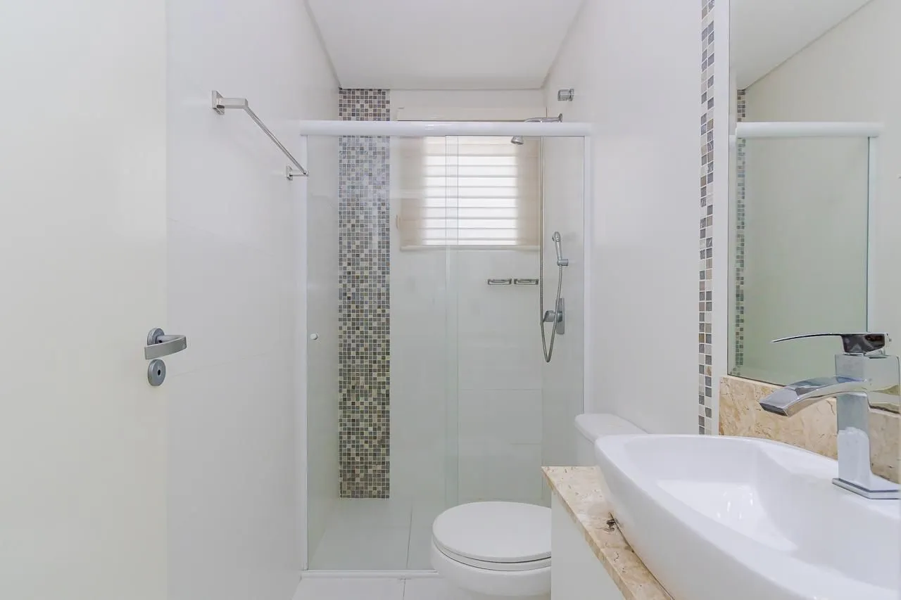 Furnished house with 4 en-suite bedrooms and garden — photo 20
