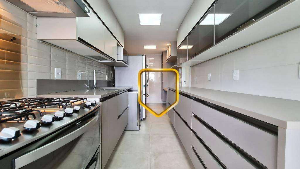 Furnished apartment with 3 en-suite bedrooms and 147 m² — photo 5