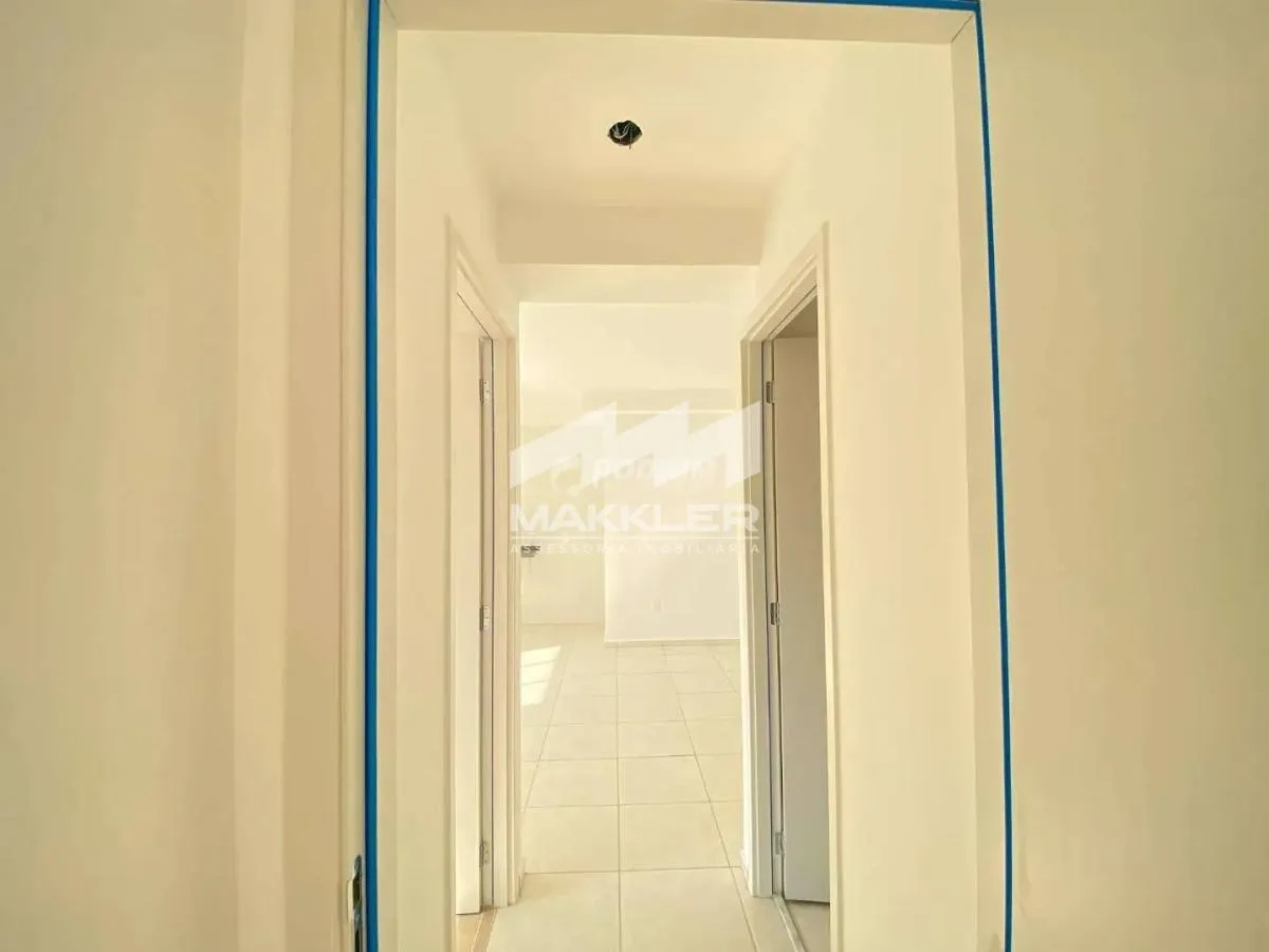 Furnished 2-bedroom apartment with open-plan kitchen — photo 24