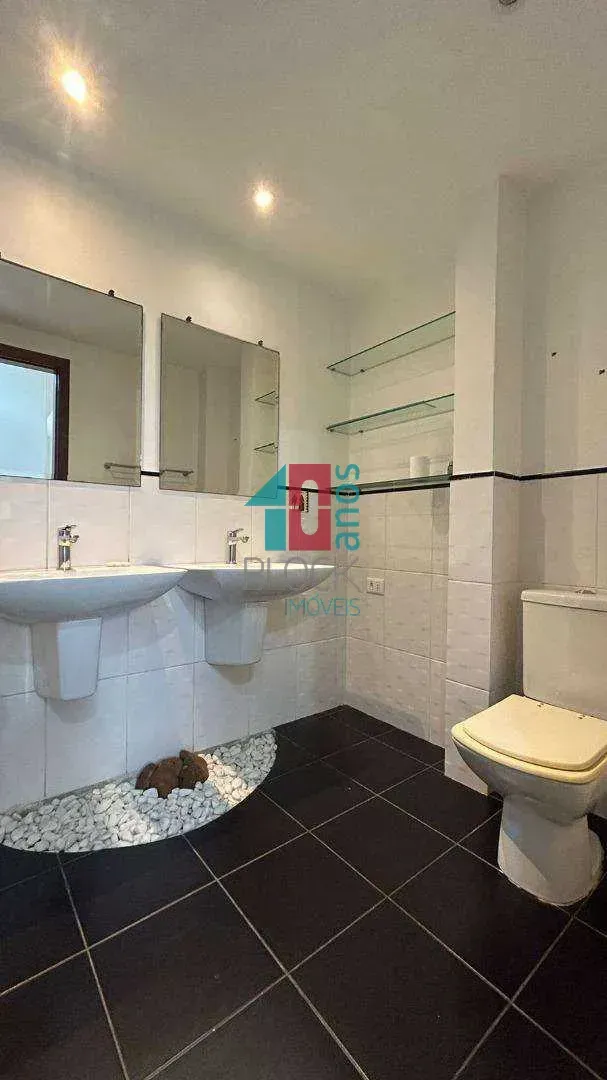 Penthouse with 3 bedrooms, 2 suites, 250 m² — photo 34