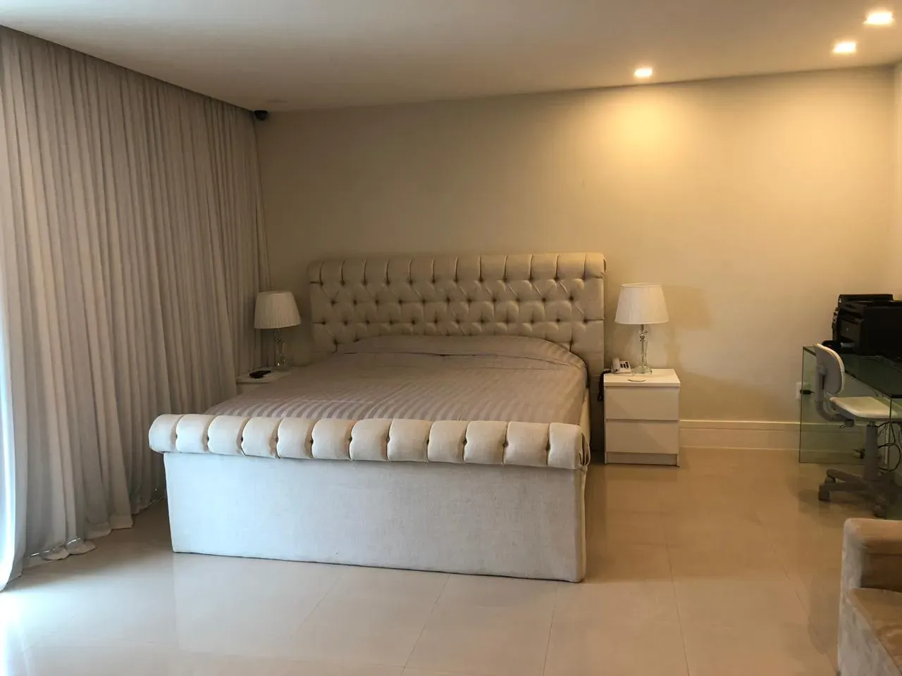 Casa amueblada con 5 suites, 600 m² y 4 plazas — photo 4