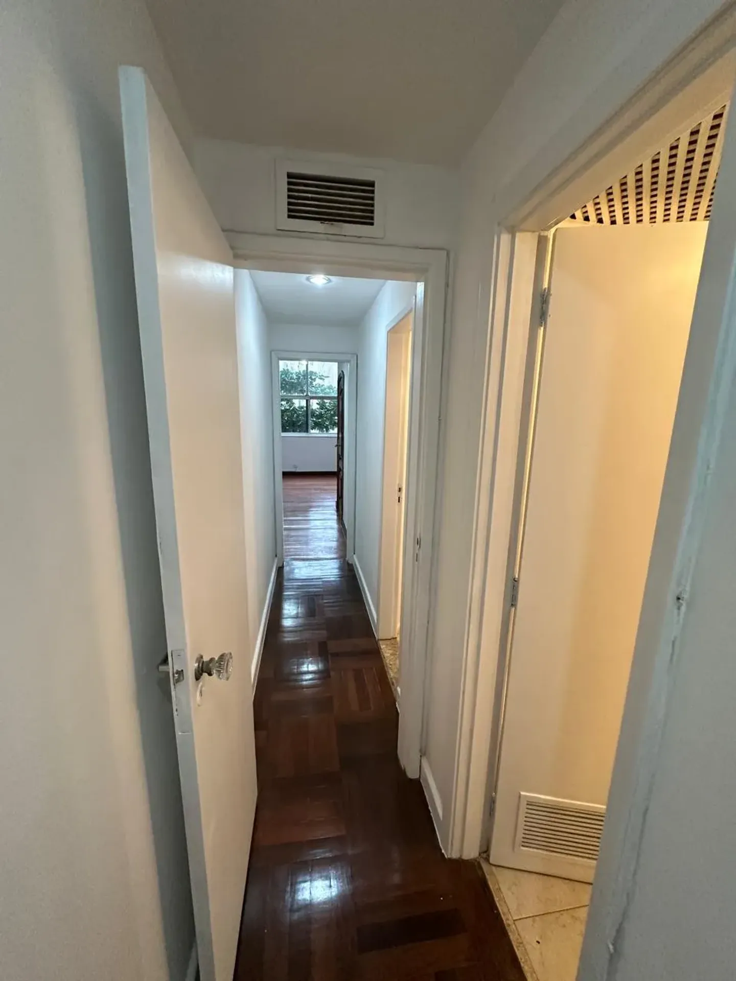 3-bedroom apartment with 4 bathrooms and 1 parking space — photo 24
