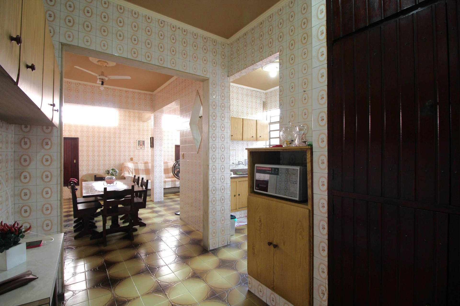 Furnished 3-bedroom house with a private garden — photo 21