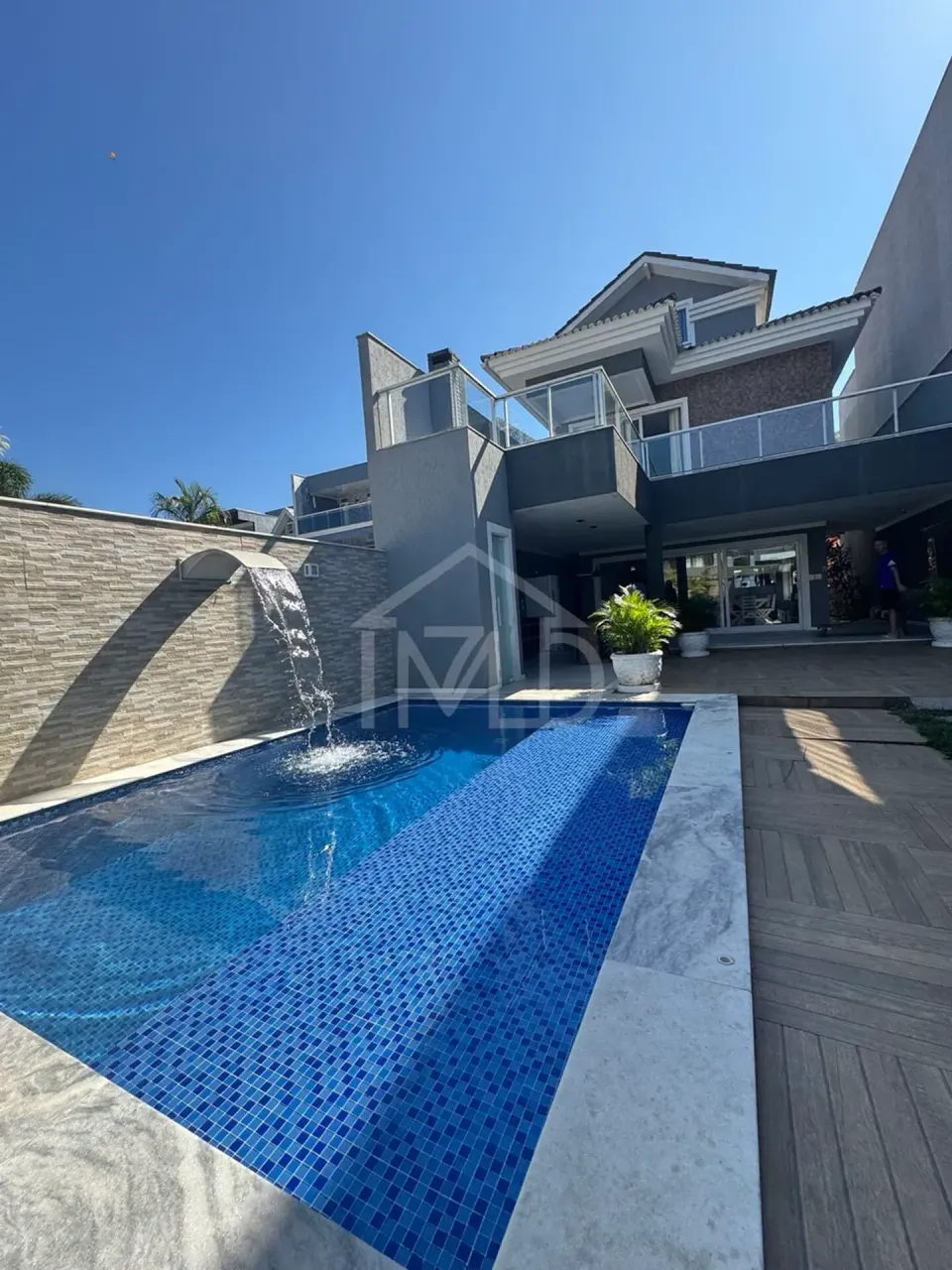 Furnished house with 4 suites and pool, 350 m² — photo 7