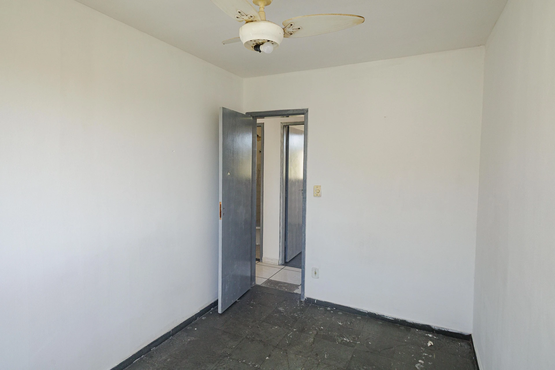 Unfurnished apartment with 2 bedrooms and 1 parking spot — photo 23