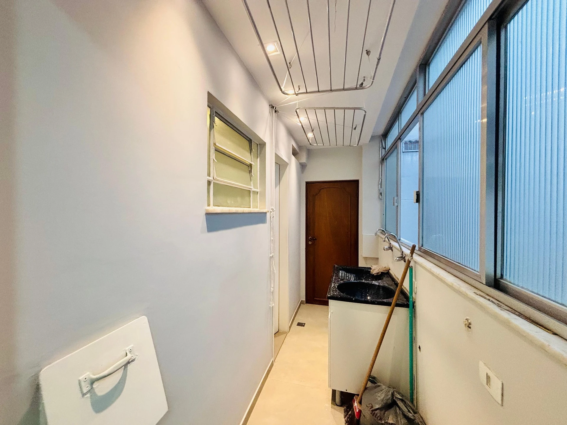 Mountain view in a 4-bedroom apartment, 220 m² — photo 48