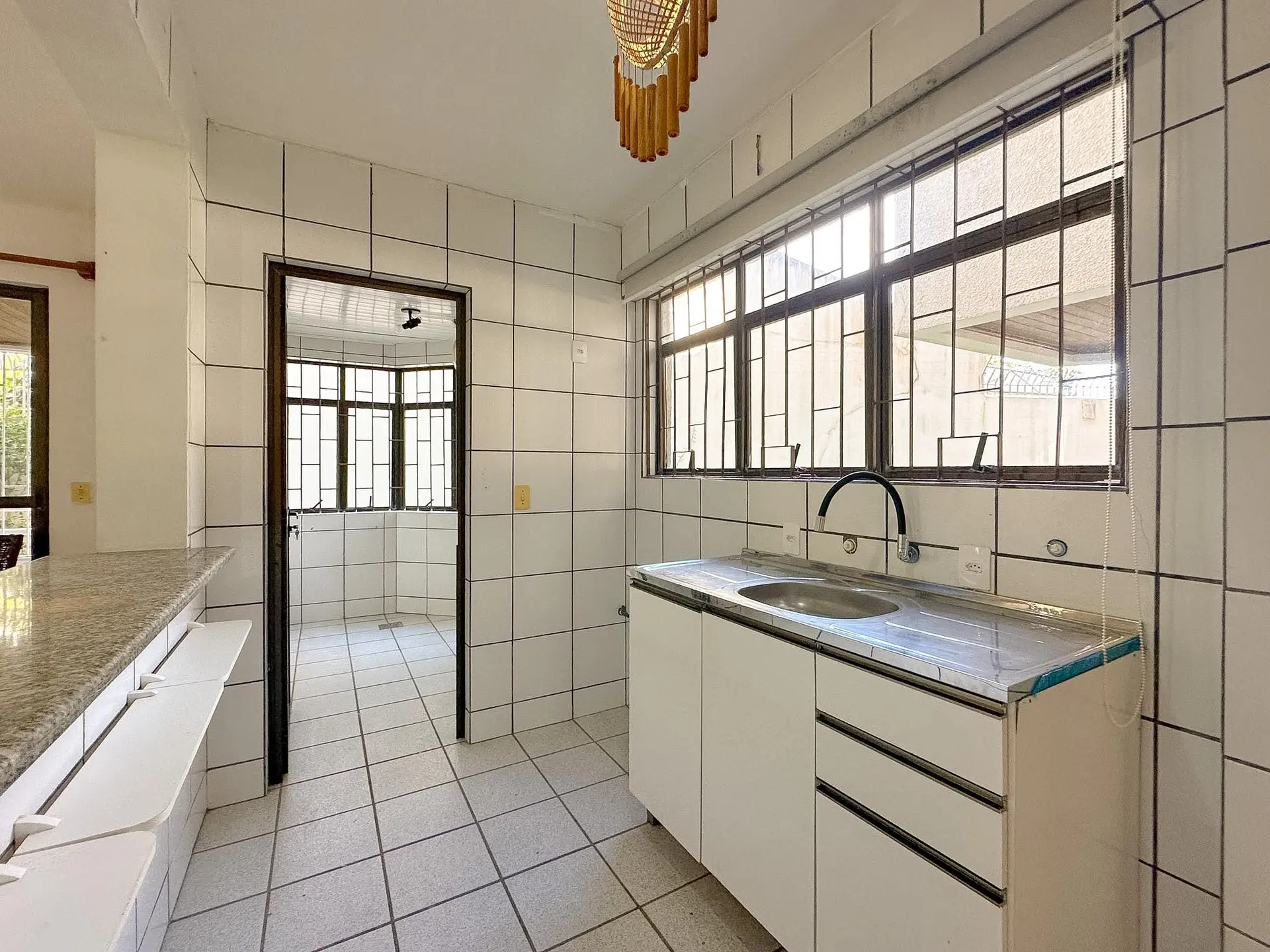 3-bedroom apartment with a grill on the balcony — photo 2