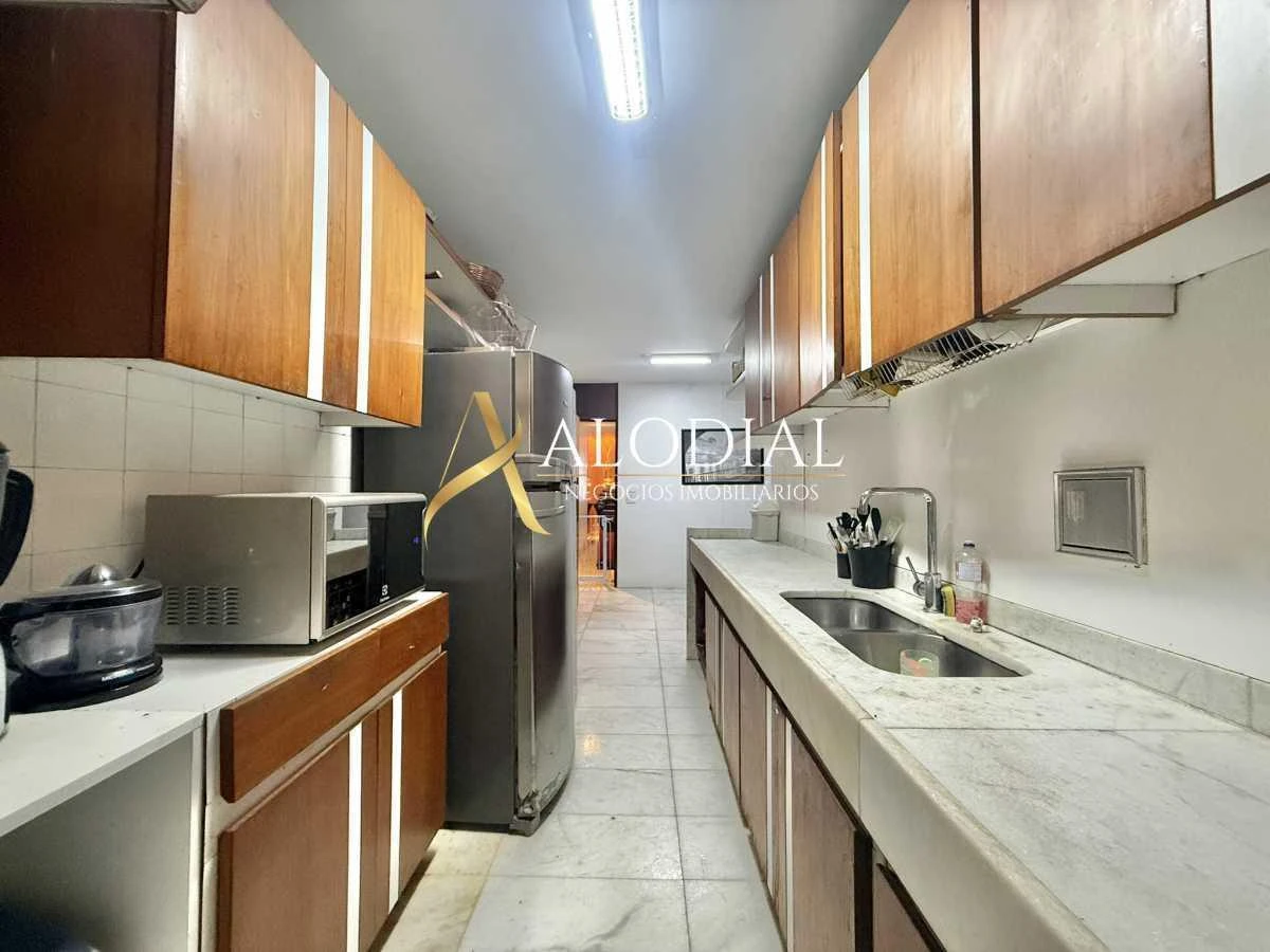 Apartamento mobiliado com 4 quartos e 178 m² — photo 17
