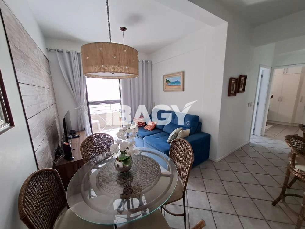 Apartamento de 75 m² con 2 dormitorios y 1 plaza — photo 3