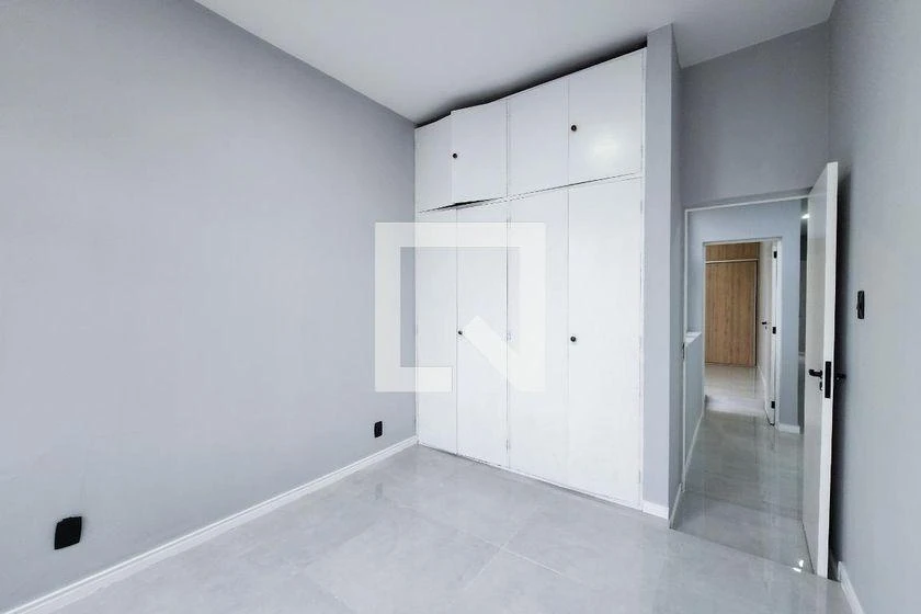 250 m² apartment with a mountain view and a walk-in closet — photo 19