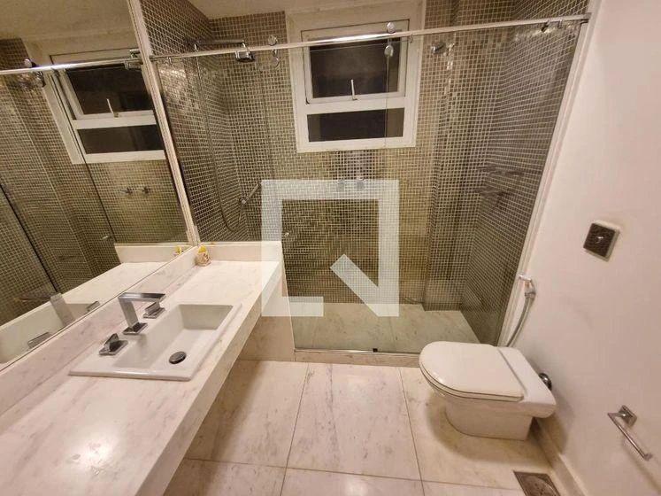 Washing machine in a 3-bedroom apartment, 300 m² — photo 30