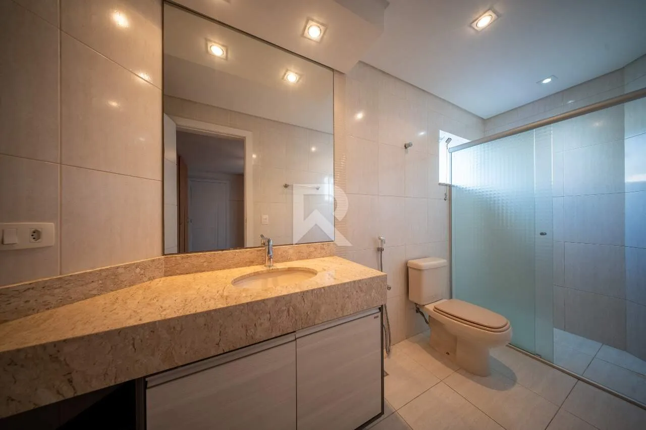 House with 4 bedrooms, private garden and 4 parking — photo 40