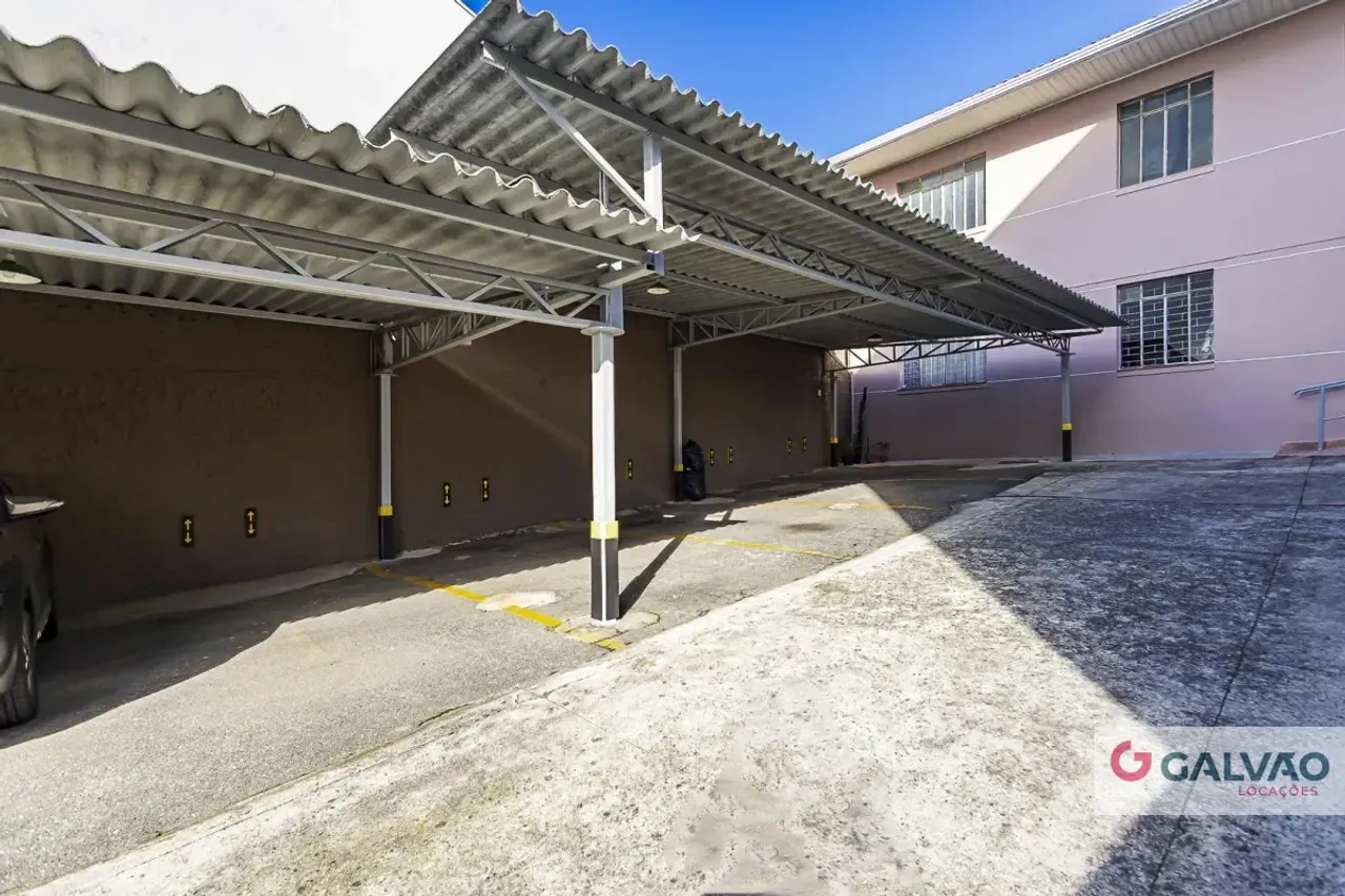 Apartamento con cocina cerrada y 3 dormitorios — photo 20