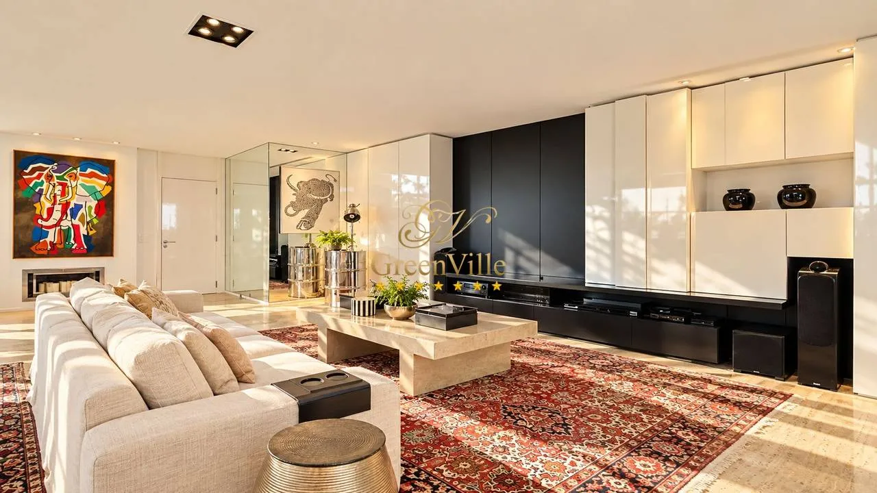 3-bedroom apartment in a building with a sauna
