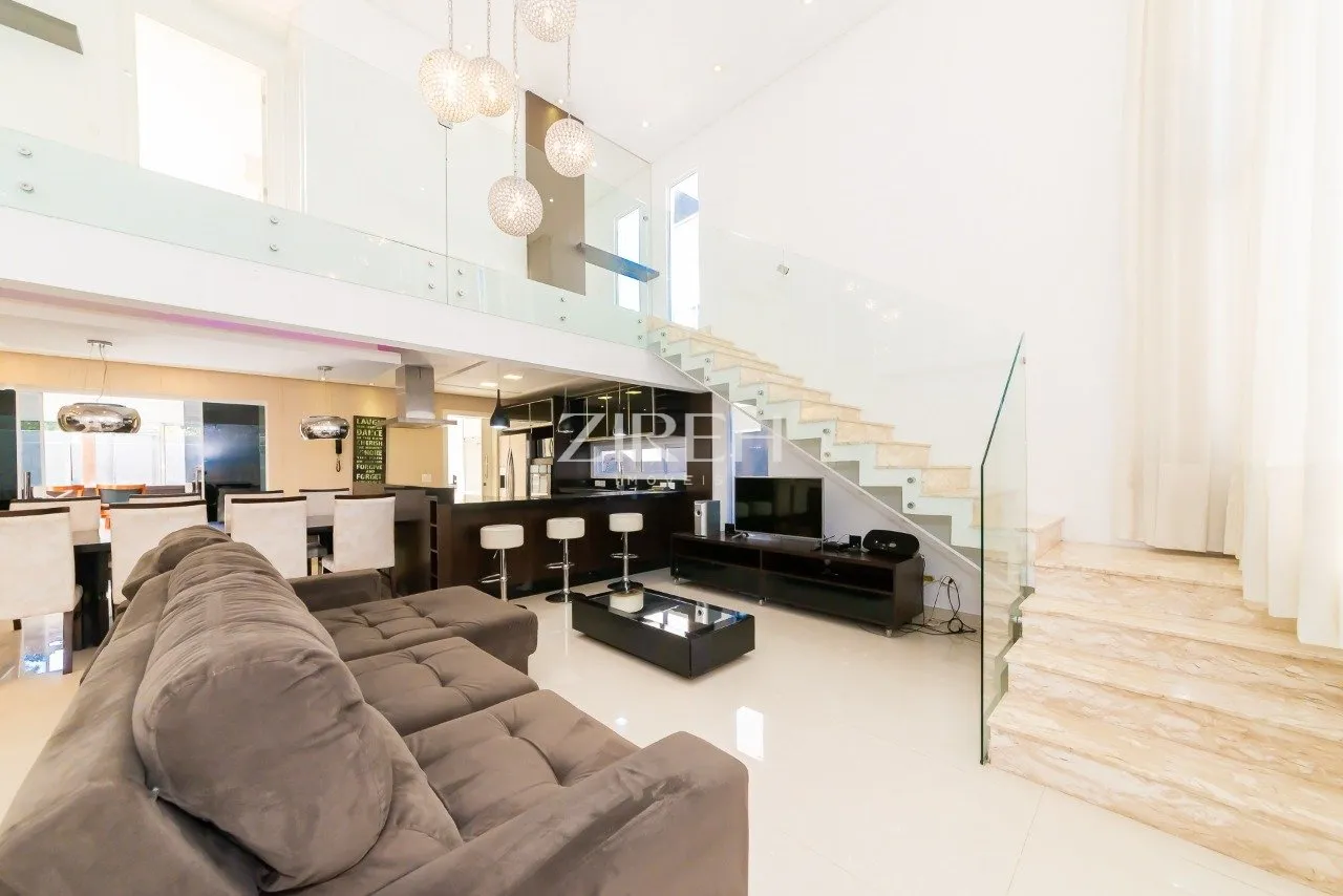 4-bedroom house with private garden — photo 5
