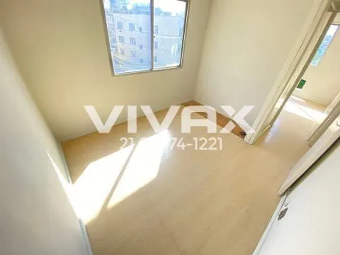 Apartment, 64 m², with wood or laminate floors — photo 3