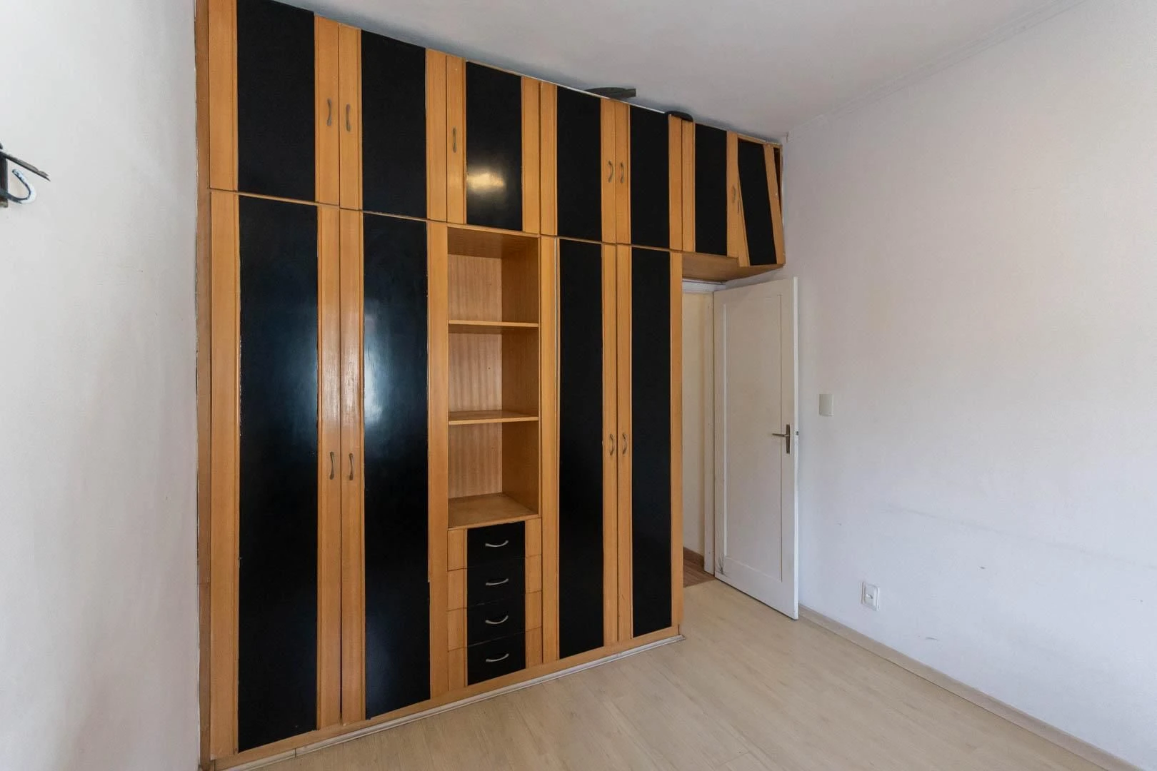 Home office in a 2-bedroom apartment, 90 m² — photo 7