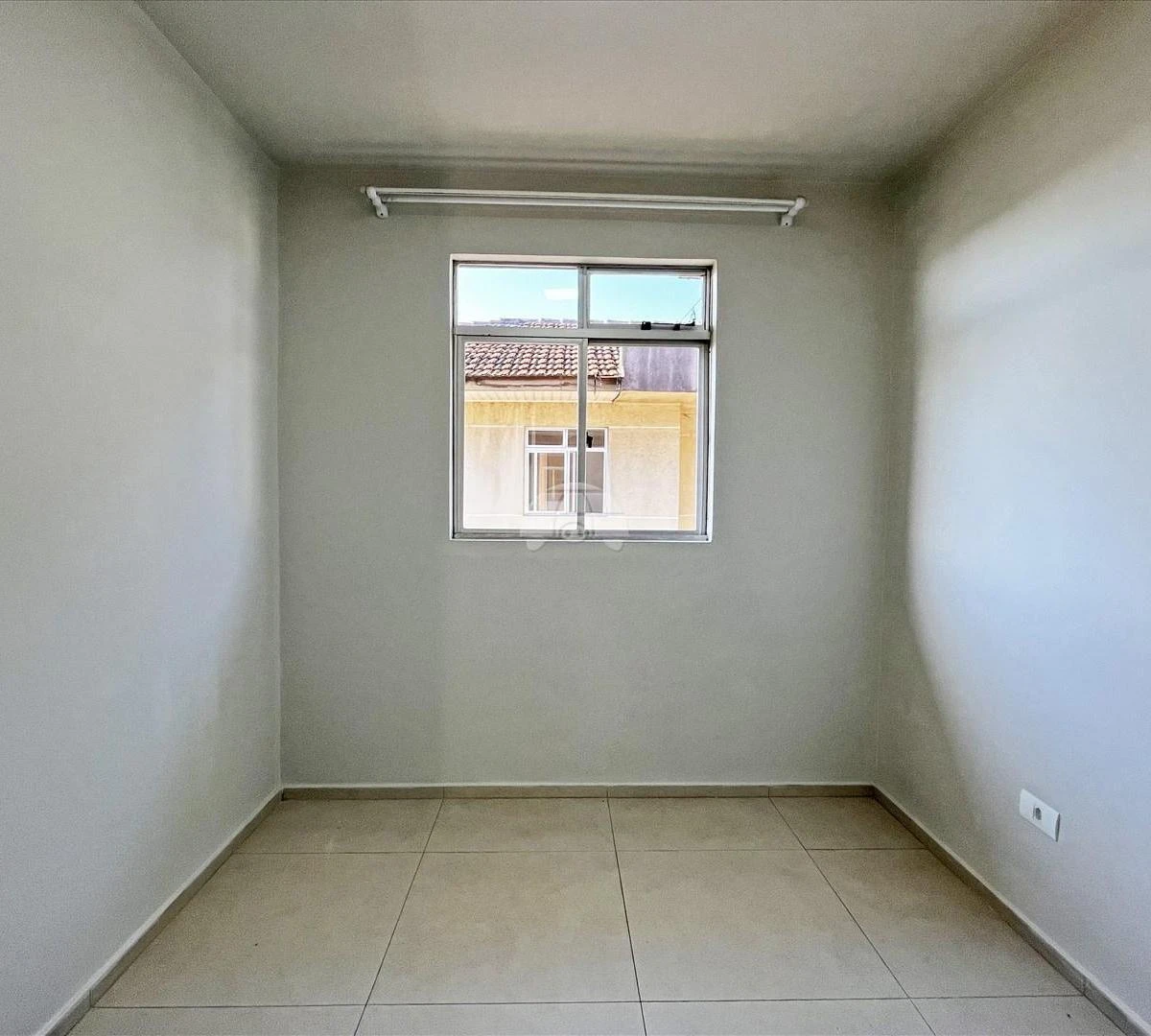 3-bedroom, 60 m² apartment in Curitiba — photo 3